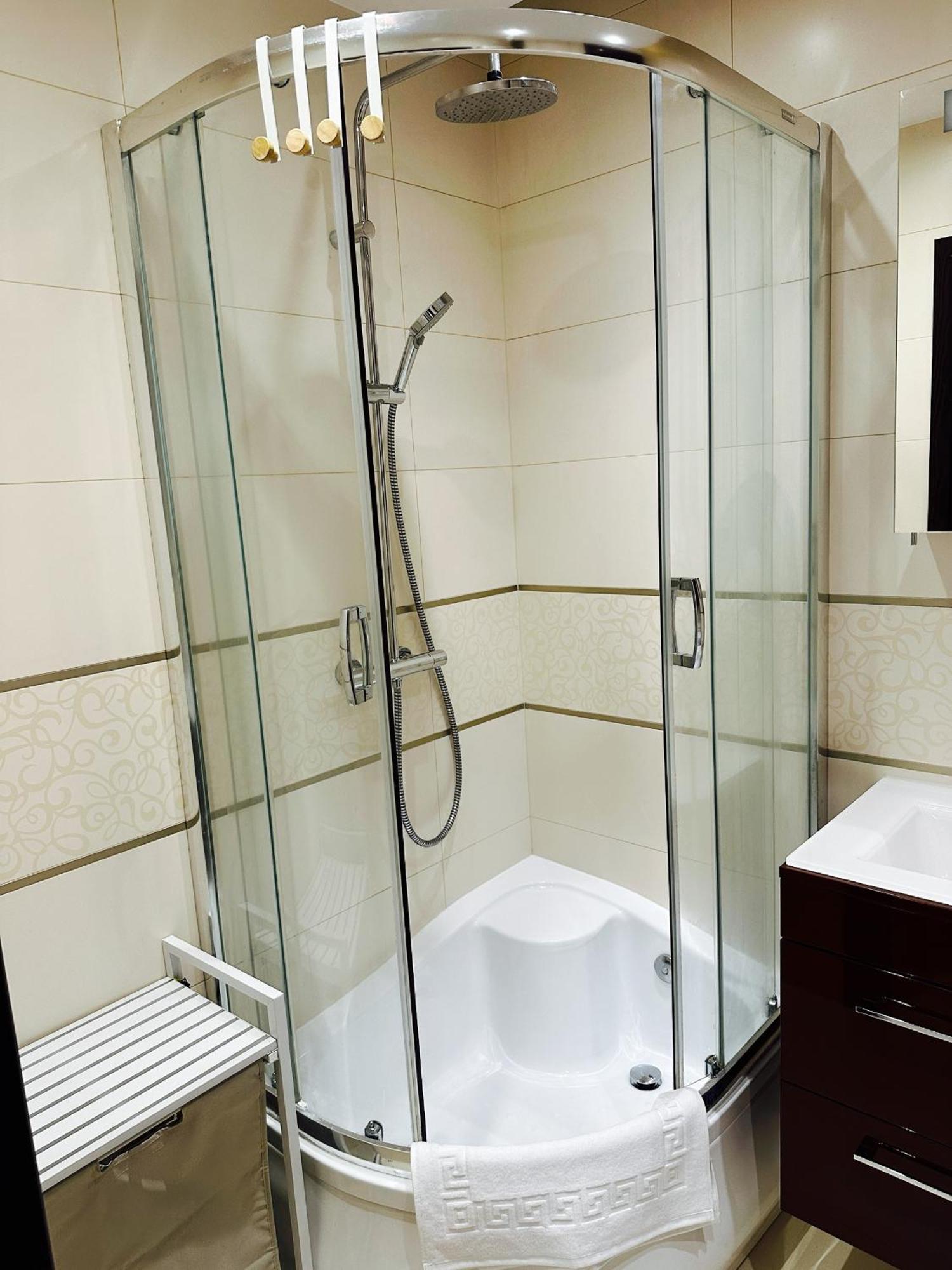 Krakowska Comfort - Strong Wifi And Free Parking Varsavia Esterno foto
