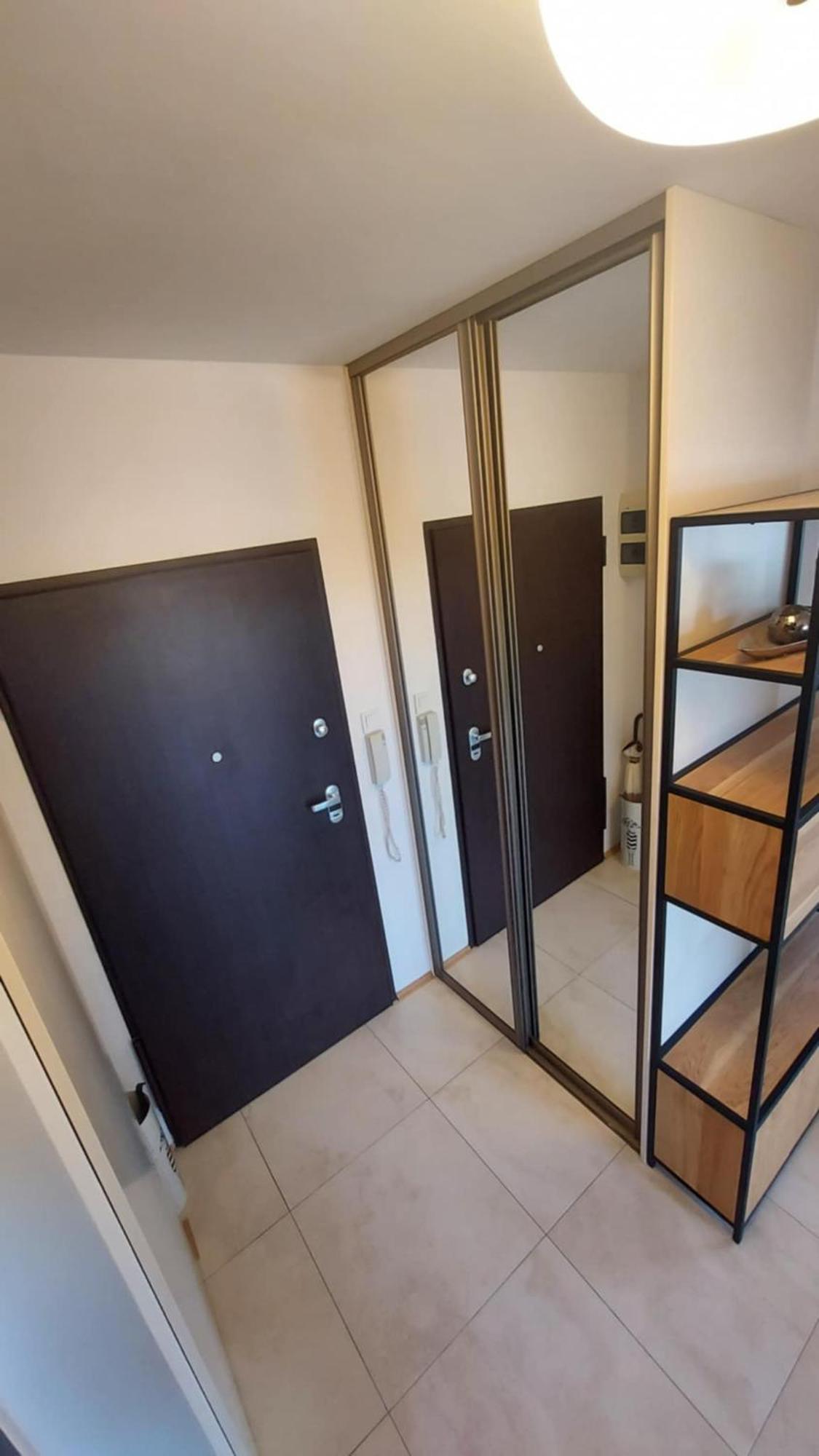 Krakowska Comfort - Strong Wifi And Free Parking Varsavia Esterno foto